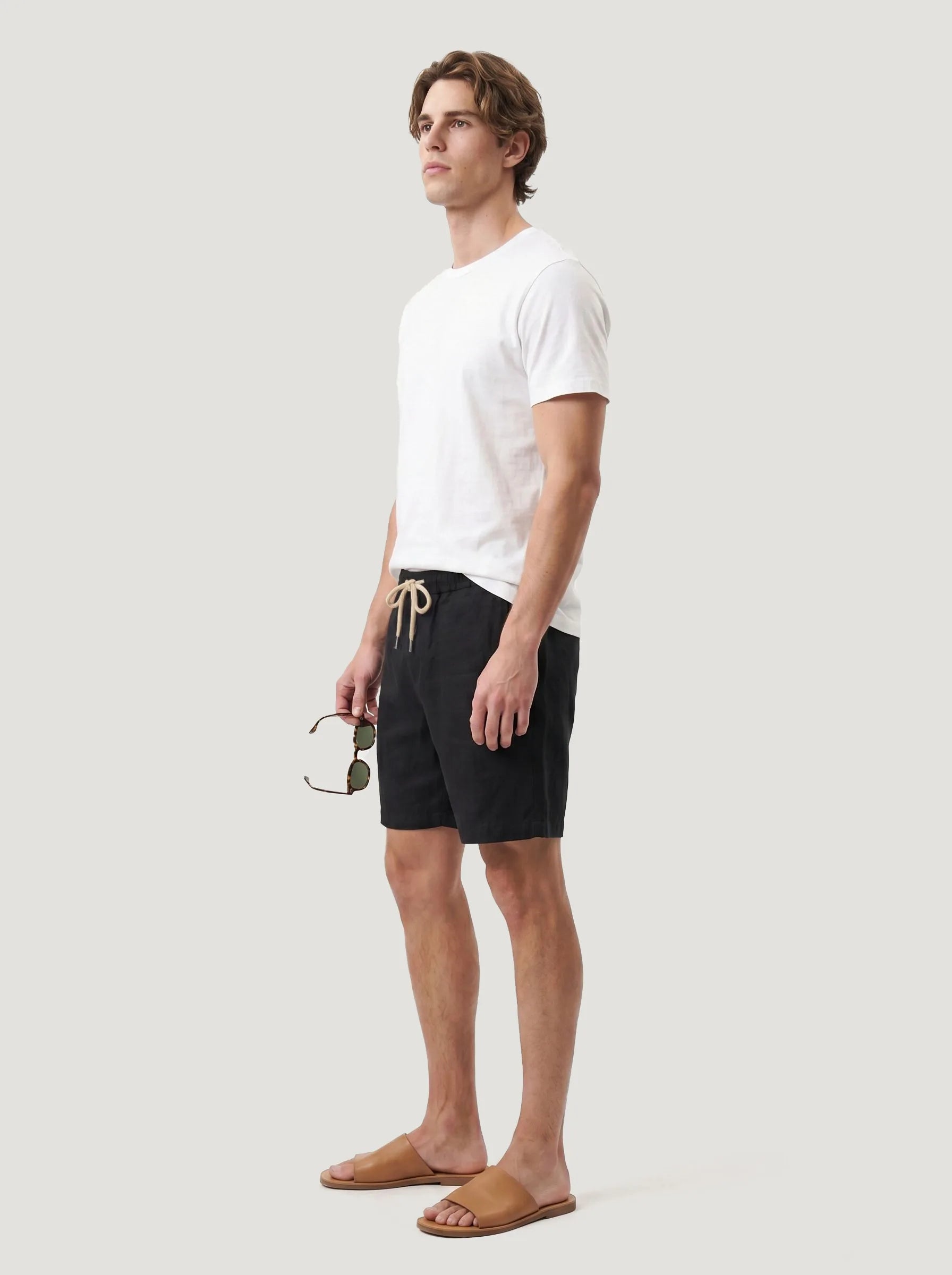 Pantalones cortos con cordón de 100 % lino europeo