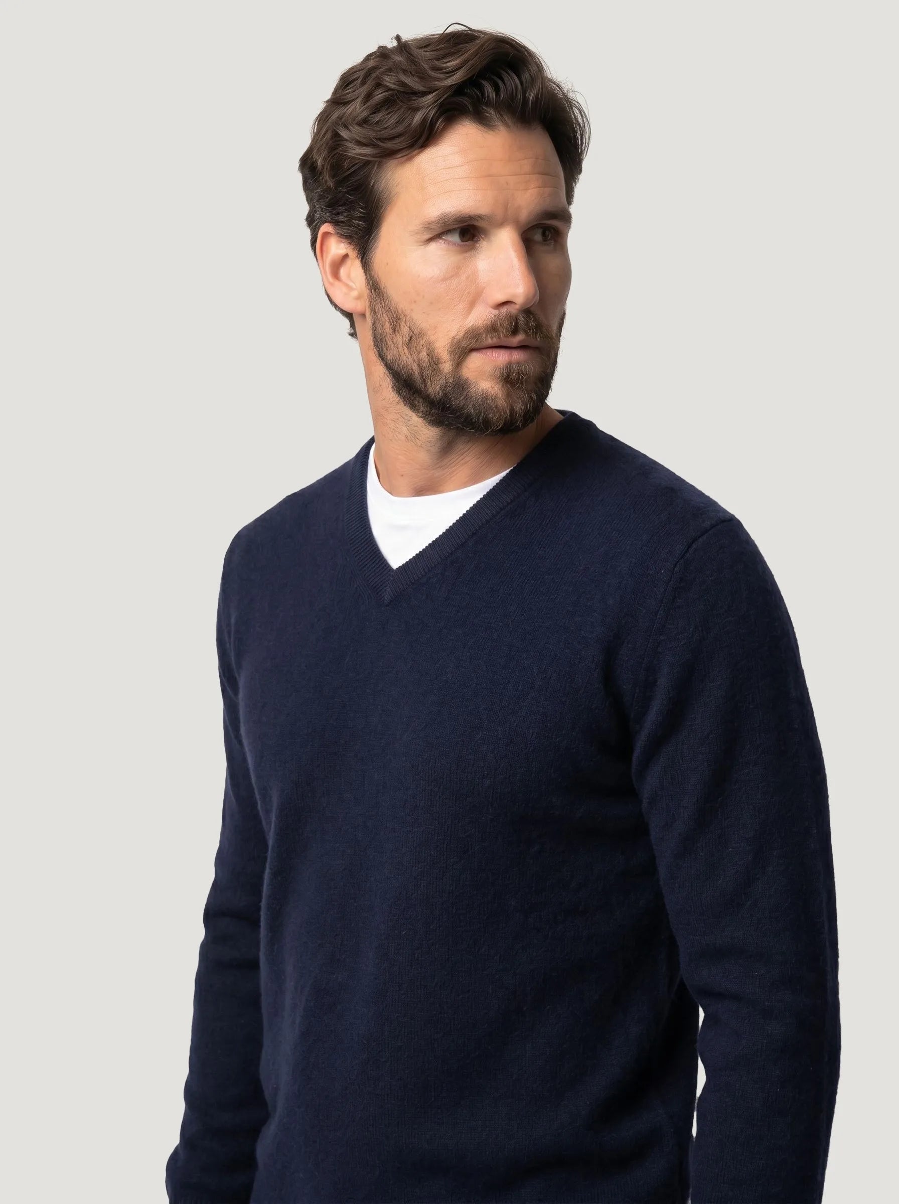Maglione scollo a V in cashmere mongolo