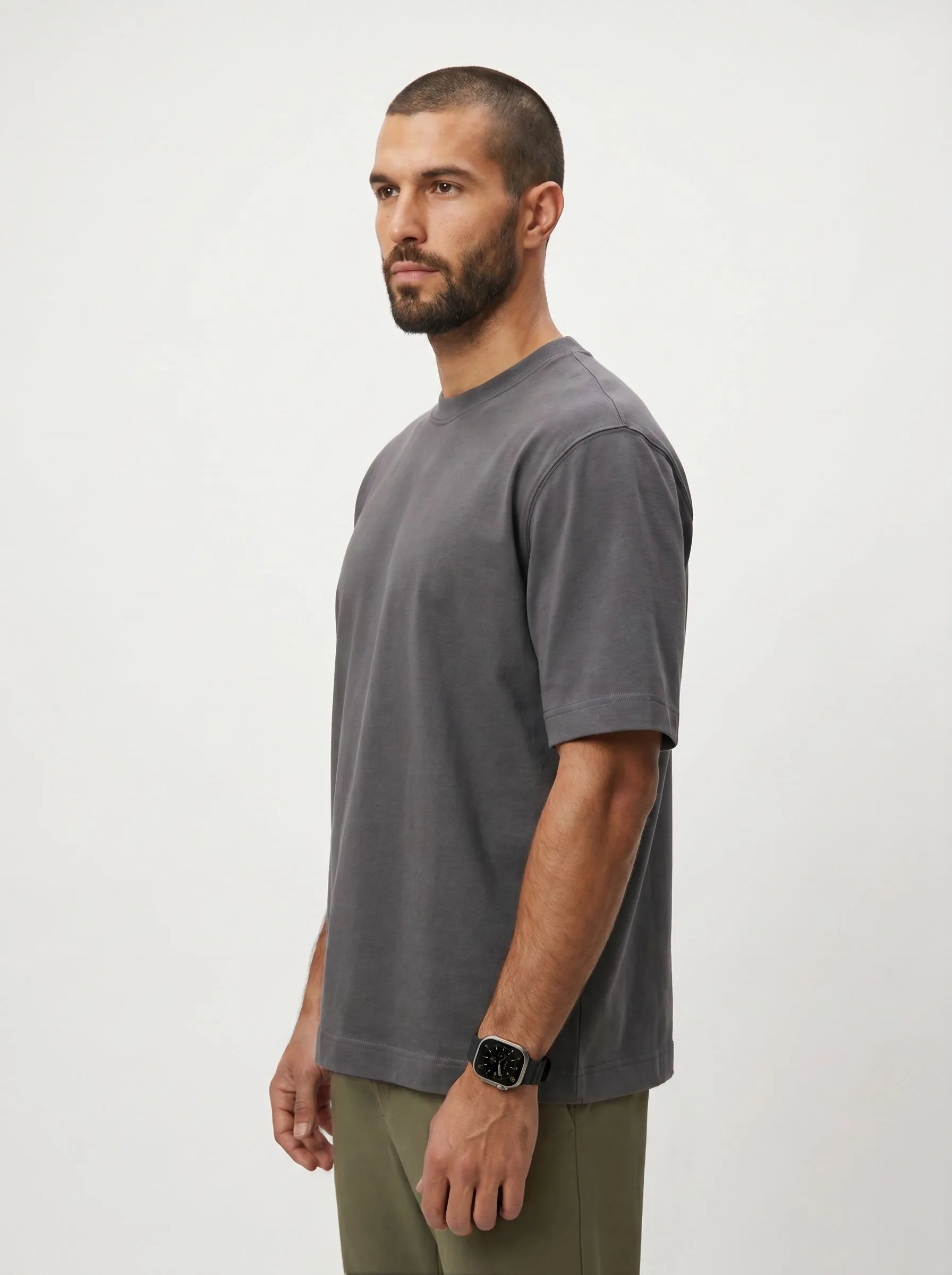 Camiseta de cuello redondo de algodón orgánico 100 % de gramaje grueso