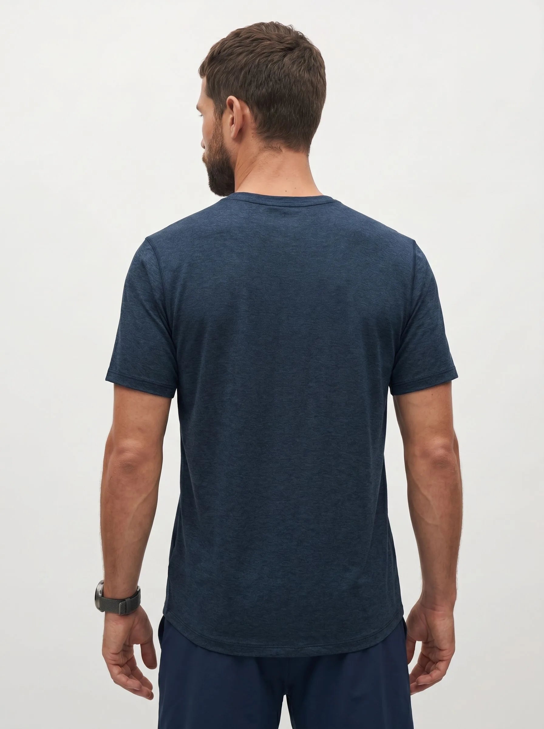 T-shirt de performance col rond AirPace™