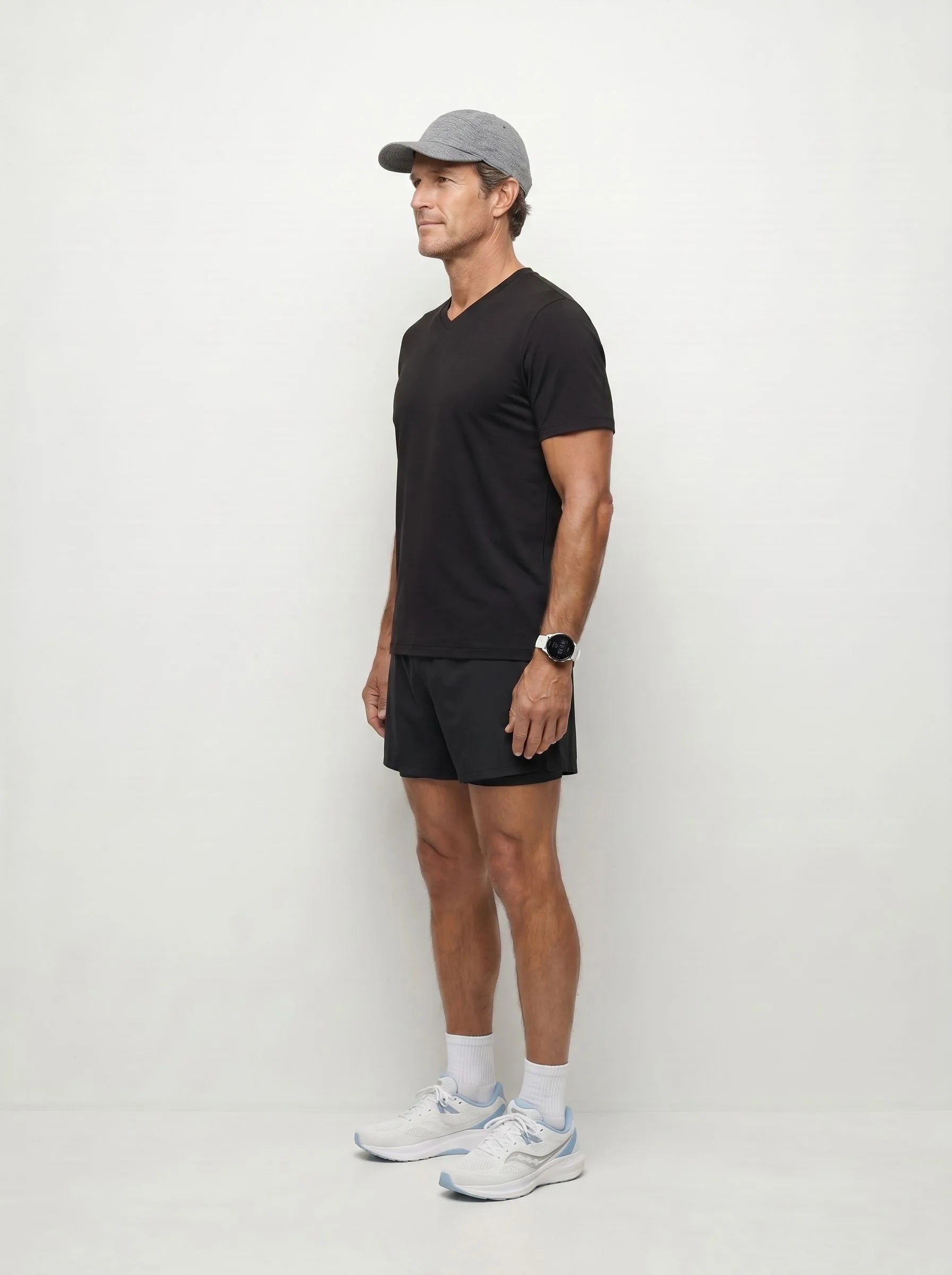 T-shirt col V performance AirPace™