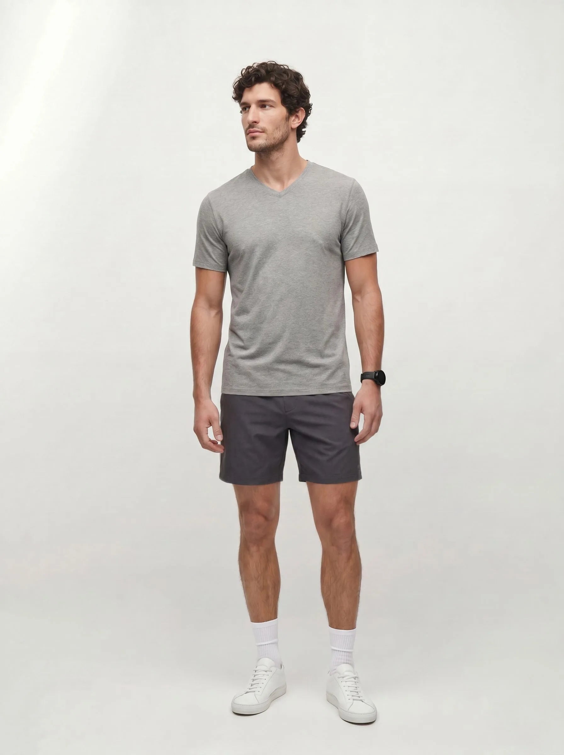 T-shirt col V performance AirPace™