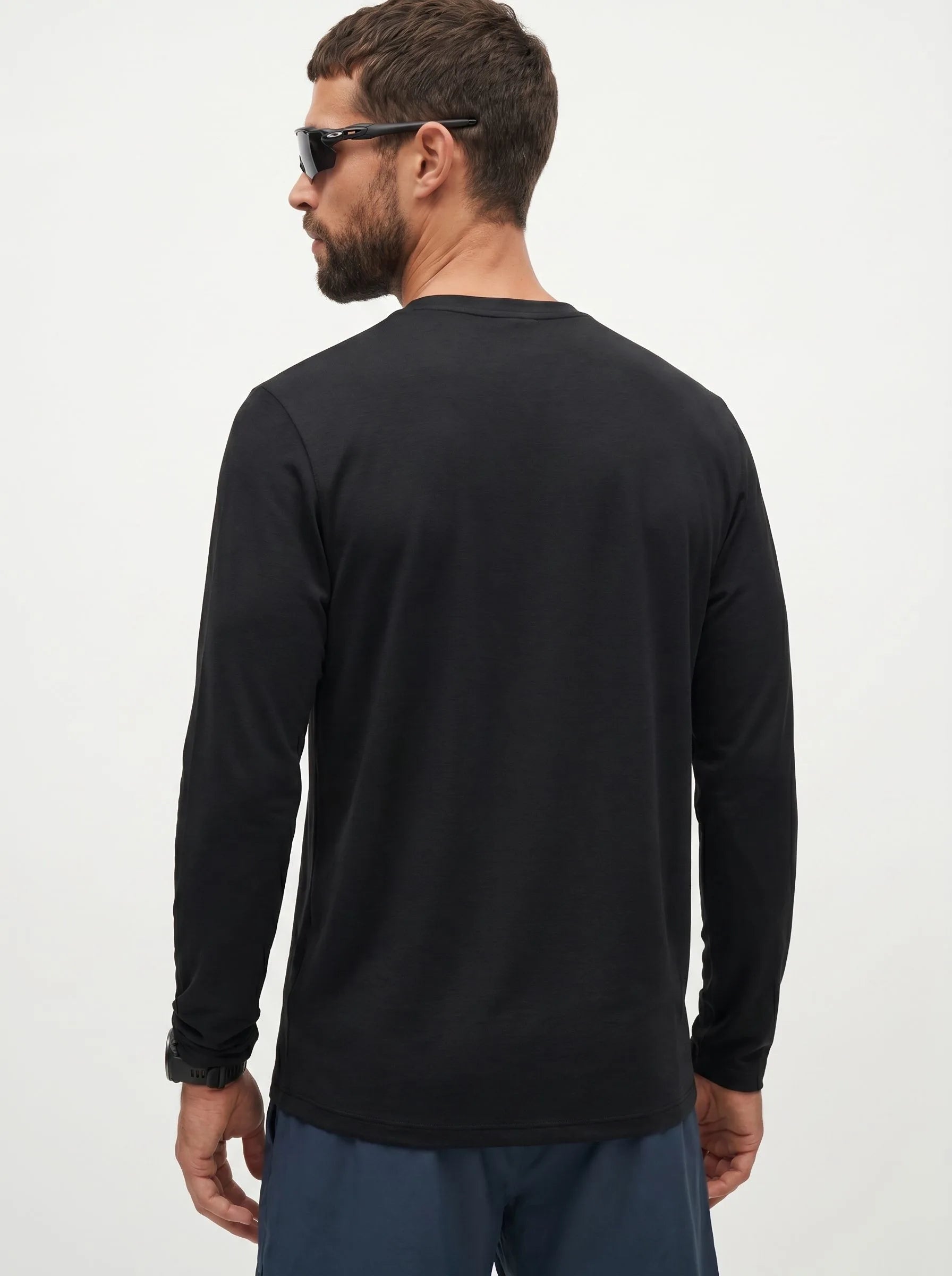 AirPace™ Performance Langarm-Crew-Shirt